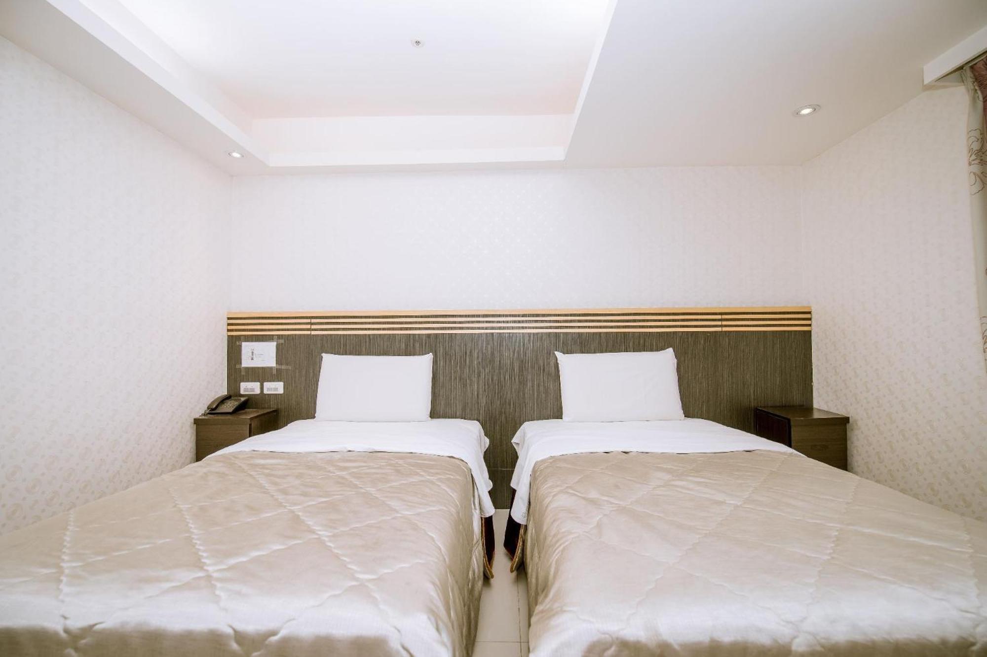 Guide Hotel Taoyuan Fuxing Værelse billede