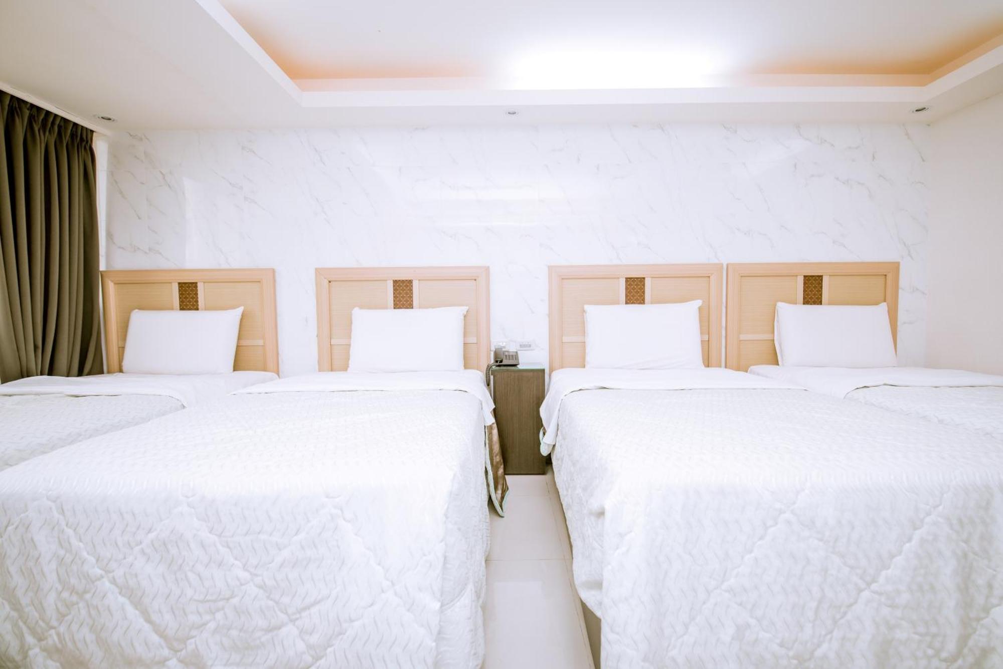 Guide Hotel Taoyuan Fuxing Værelse billede