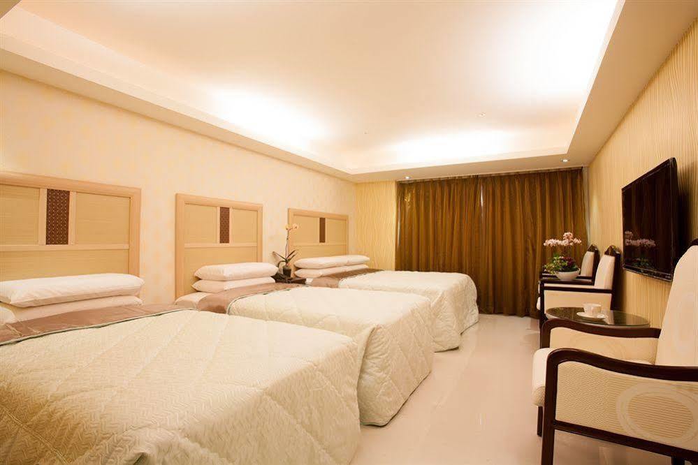 Guide Hotel Taoyuan Fuxing Eksteriør billede